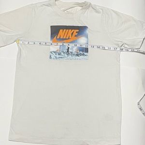 Boy’s Size XL - Nike Graphic Tee